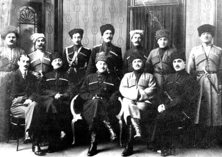 kuzey kafkasya cumhuriyeti kurucuları